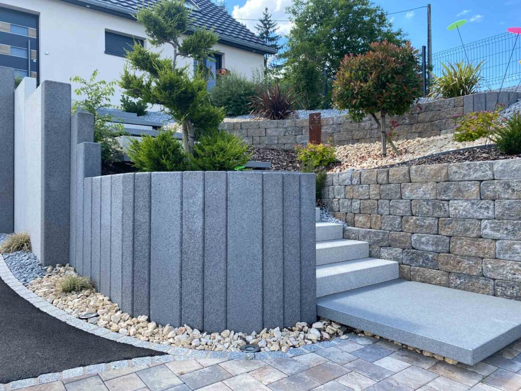 Mur de soutènement ou muret réalisé par Riehl Paysages